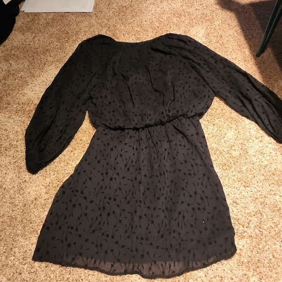 3/$30 Zara black floral pattern dress - Picture 3 of 3